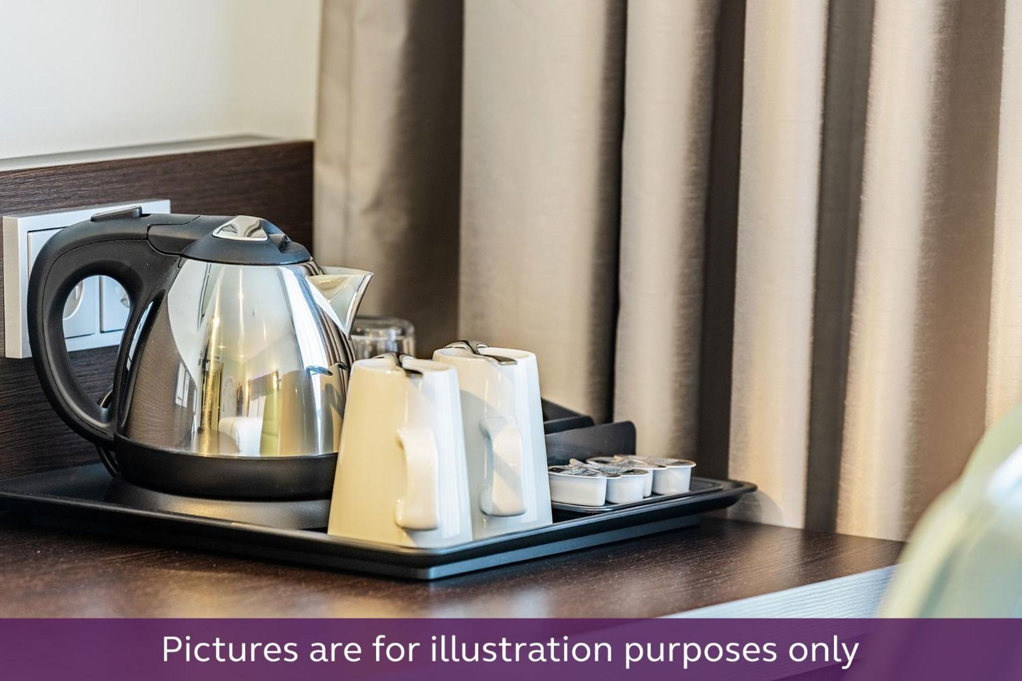 Premier Inn Koeln City Sued ภายนอก รูปภาพ